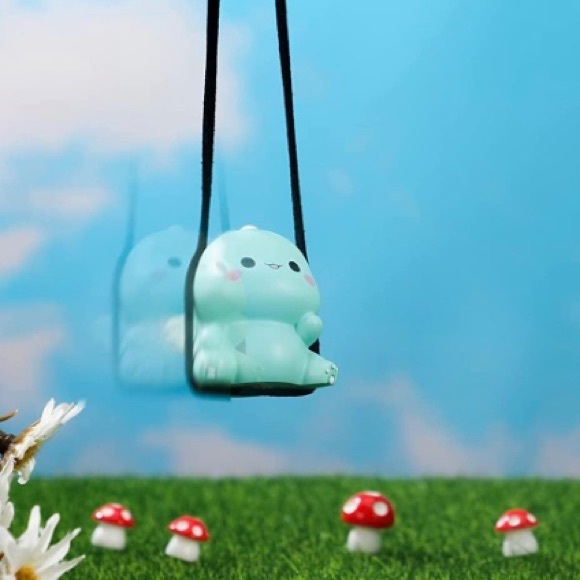 Swinging Dinosaur Rear View Mirror Car Hanging Pendant Ornament - Picture 1 of 3